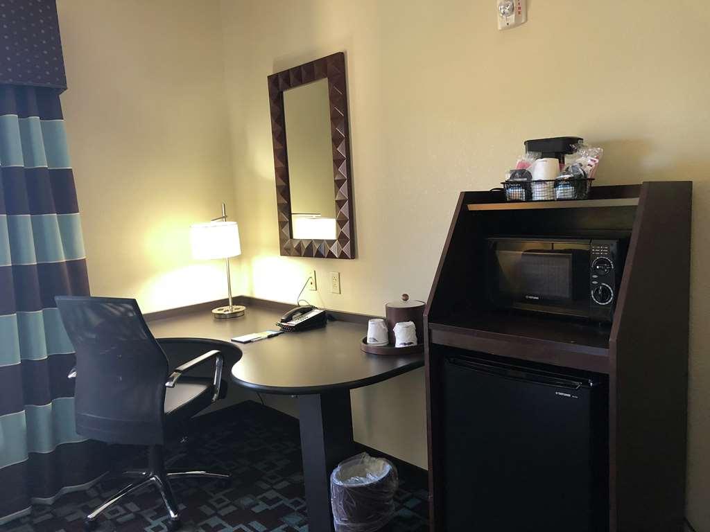 Hampton Inn&Suites Nashville at Opryland Værelse billede