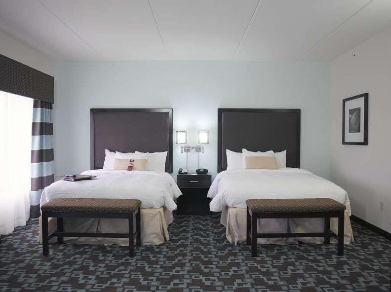 Hampton Inn&Suites Nashville at Opryland Værelse billede
